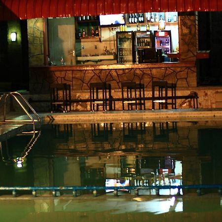 Chamiachi Hotel & Apartments Bamburi Dış mekan fotoğraf