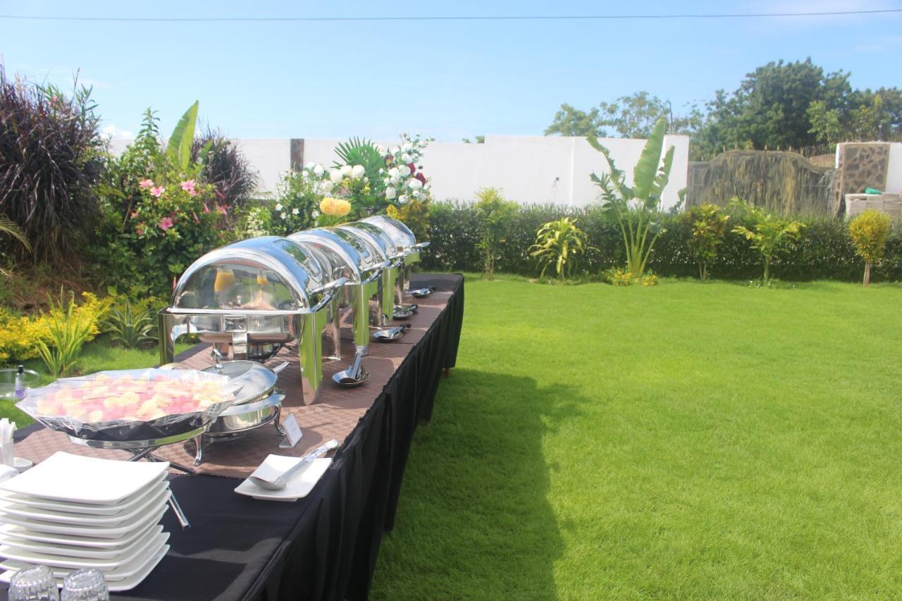Chamiachi Hotel & Apartments Bamburi Dış mekan fotoğraf